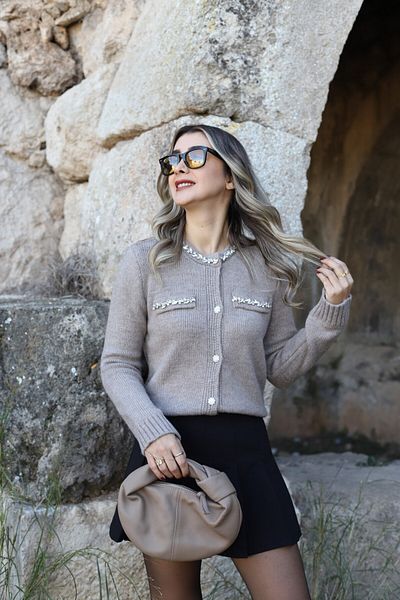 bytugcekaya Cardigan cu nasturi de piatră de mărime standard din nurcă