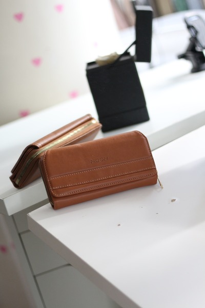 Moom Bag Women's Tan Detailed Large Size Card Holder Wallet