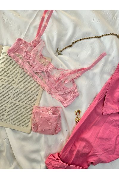 İNKO İÇ GİYİM Set de sutien din tul cu sârmă florală (tanga sutien)