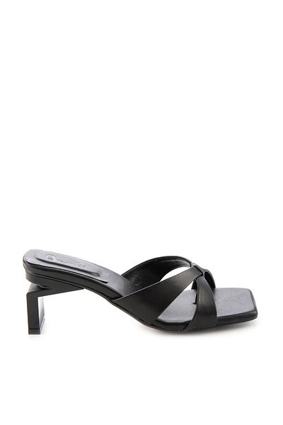Bambi Women's Black Slippers K04840701009