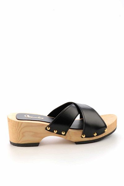 Bambi Women's Black Slippers K04635000409