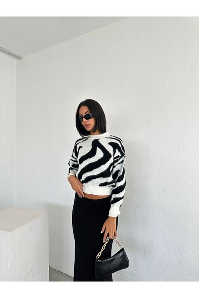 Brantu Pulover moale de damă, de culoare albă, cu model zebră