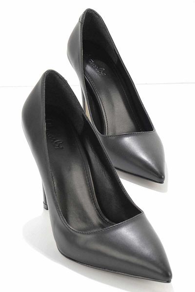 Bambi Pantofi clasici cu toc pentru femei negre K 01231307009