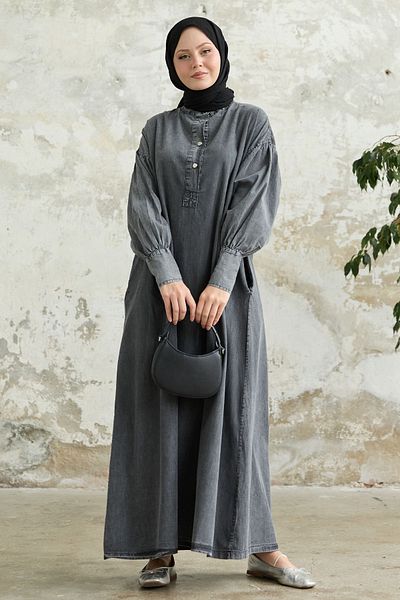 InStyle فستان من الدنيم باللون الرمادي - أساور وأزرار