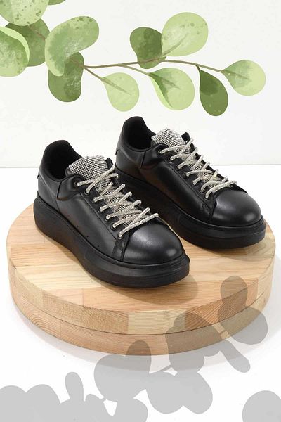 Bambi Women's Black Sneakers K01666130709