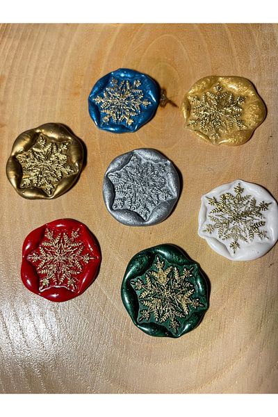 PRAG 12 Seal Candles with Adhesive Back Snowflake Snowflake 6 Colors
