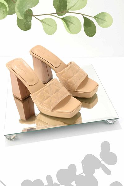 Bambi Nude Women's Slippers K04326045009