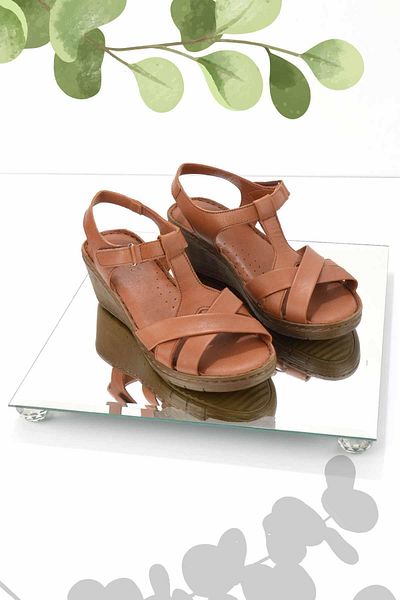 Bambi Tan Genuine Leather Women's Sandals K05827115103
