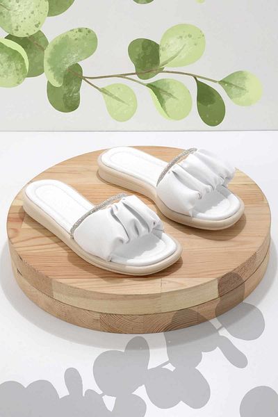 Bambi Women's White Slippers - K 04257021009