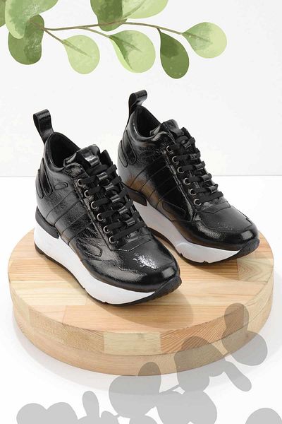 Bambi Women's Black Sneakers K01313000409