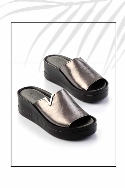 Bambi Γυναικείες παντόφλες Platinum Wrinkled Leather K 04331141103