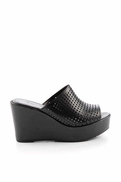 Bambi Black Women's Slipper K04355042009