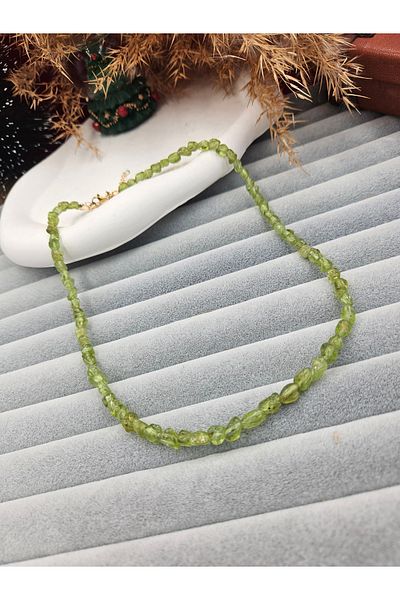 AURA Natural Stone Necklace (Peridot Stone)
