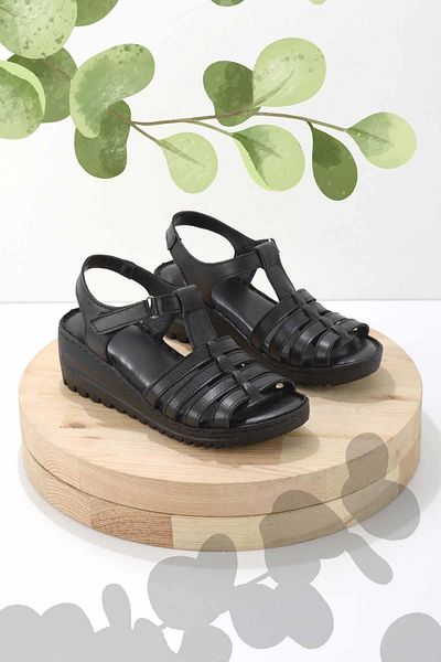 Bambi Black Leather Women's Sandals K05714360103