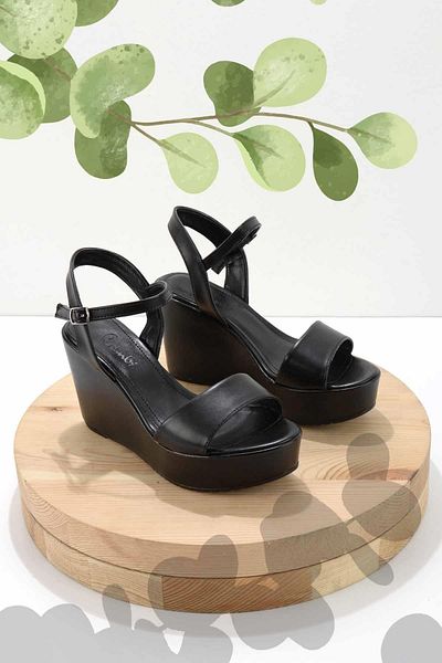 Bambi Women's Black Slippers K05355065009