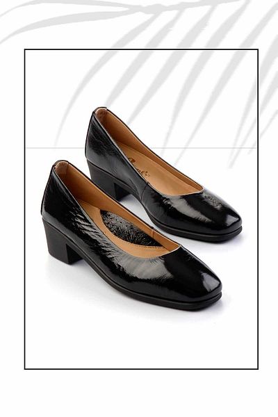 Bambi Black Wrinkled Patent Leather Genuine Leather Women's Classic Heeled Shoes K01456322308