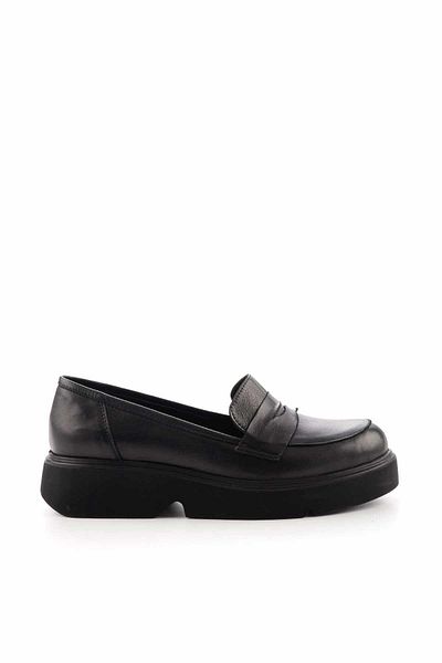 Bambi Μαύρα Δερμάτινα Γυναικεία Loafer Παπούτσια Κ 01195053103
