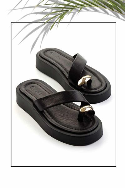 Bambi Black Gold Leather Women's Slippers K04826600003