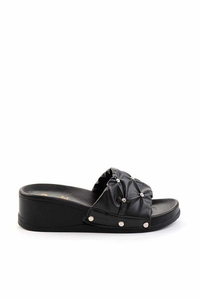 Bambi Women's Black Slippers - K04319541009