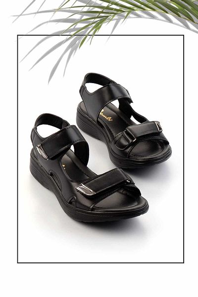 Bambi Women's Sandals - Black, Model K05311350009