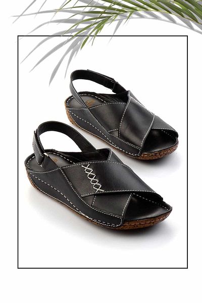 Bambi Black Leather Women's Sandals K05465048103