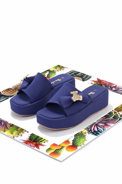 Bambi Papuci de damă din denim albastru K 04778300004