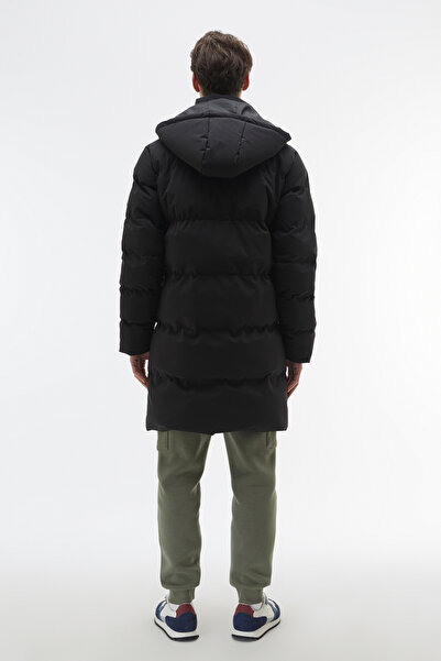 Mudo Thick Coat with Hood