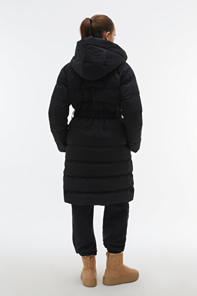 Mudo Long Inflatable Coat with Hooded Belt