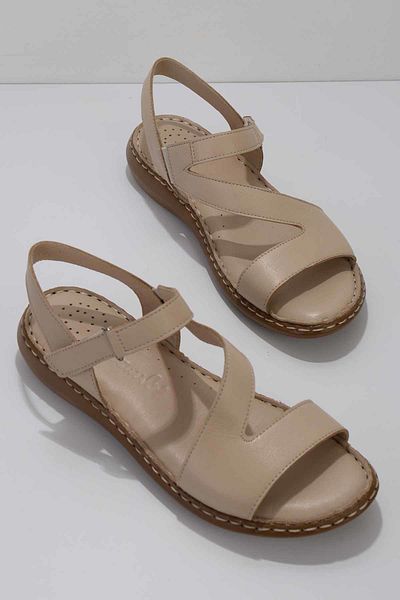 Bambi Beigefarbene Damensandalen aus echtem Leder K 05907021603