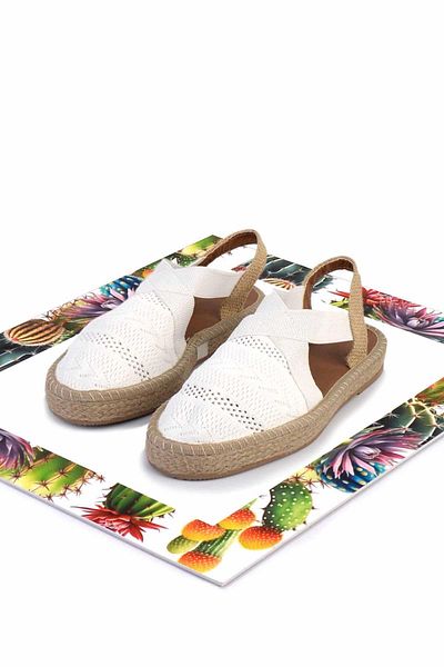 Bambi Weiße Strick-Damen-Espadrille K 01937050082