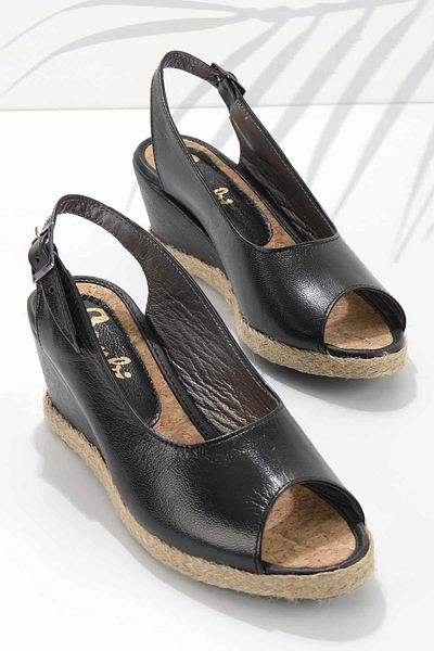 Bambi Schwarze Damen-Espadrille aus echtem Leder K 05582202103