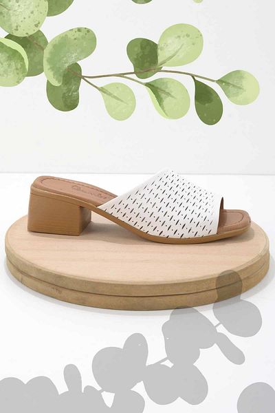 Bambi White Genuine Leather Women's Slippers K04286100403