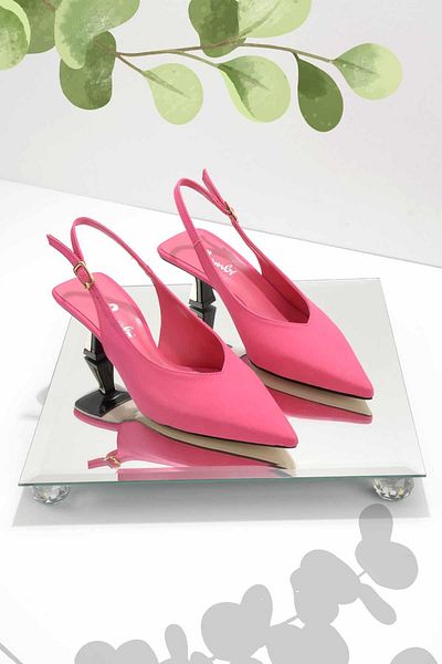 Bambi Klassische Damenschuhe mit Absatz aus mattem Fuchsia-Satin K 01211744038