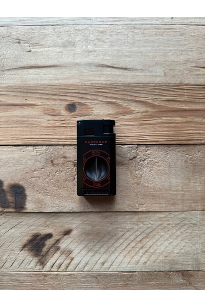 COHİBA Partagas tasarım V kesici ve Çakmak 2 Alevli Pürmüz