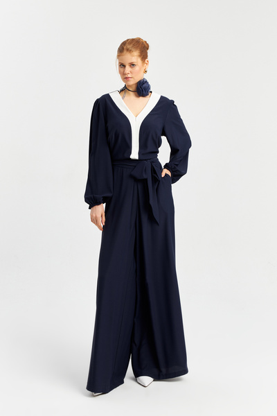 İnce V Yaka Çiçek detaylı Uzun Büyük Beden Tulum