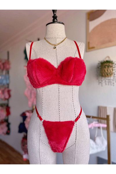 belse butik Red I Arona Underwire Fancy Plush Bra Set