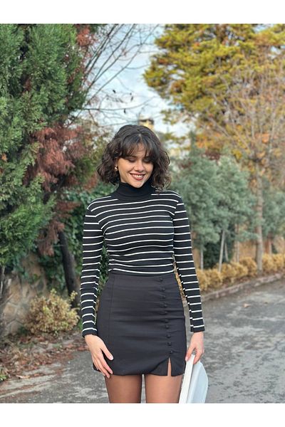 Butik Bluză de damă cu gât în ​​dungi