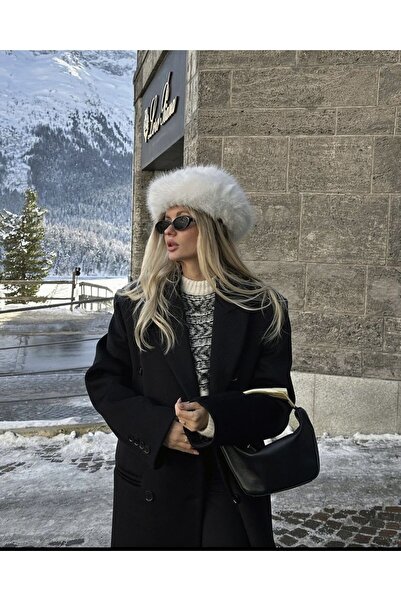 Goldmine Pălărie albă de pluș - Design cu blană