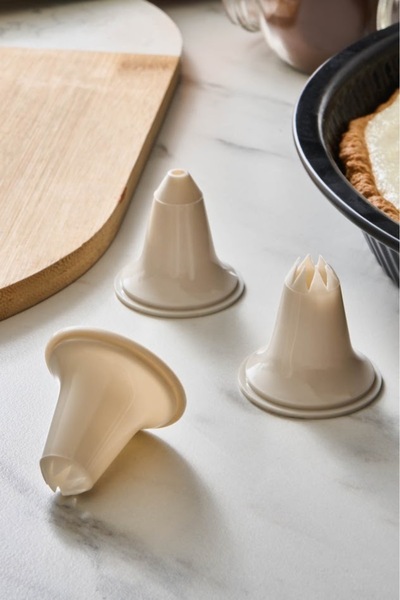 Crick Crack Harmony Cake Decorating Apparatus