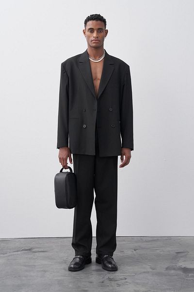 Vamos Black Double Breasted Comfortable Suit