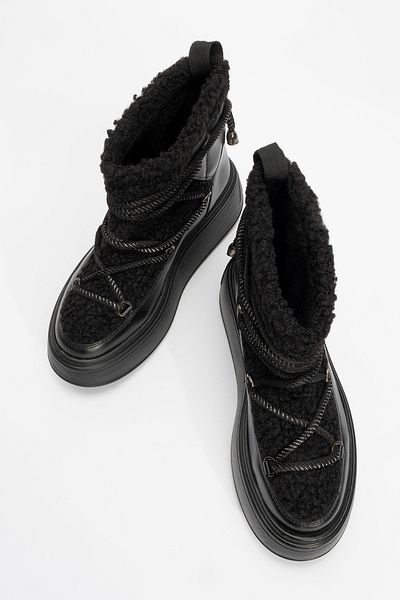 LuviShoes Γυναικείες μπότες χιονιού με χοντρή σόλα DİLA Μαύρες Faux Shearling