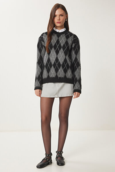 Lovelyİstanbul سترة أنثراسايت سوداء ناعمة منقوشة بالألماس - LYY0085