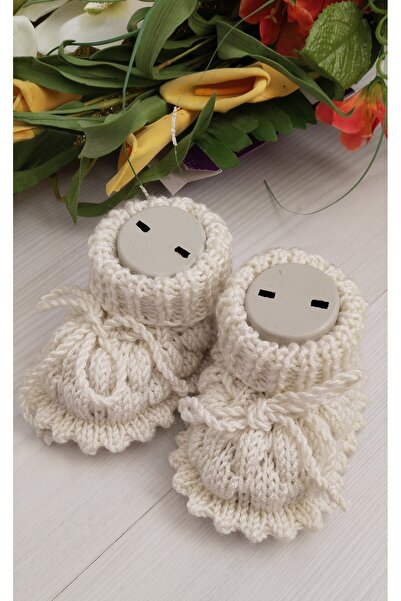 8 Ekim Tasarım Atölyesi Sevimli Ve Rahat: El Yapımı Örgü Bebek Patikleri (0-1...