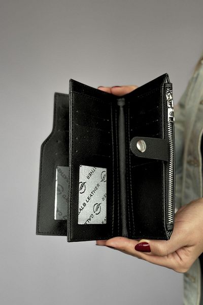 GALB LEATHER Stylish and Practical Women's Wallet - Multiple Compartments, Complete Your Style!