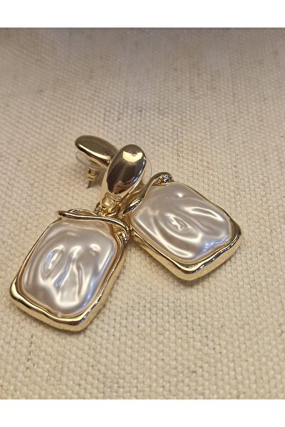 AKSESUARIM İNCİ DETAYLI,SALLANTILI ÇELİK,GOLD KÜPE(HAFİFTİR,KARARMAZ, ANTİALERJİK)