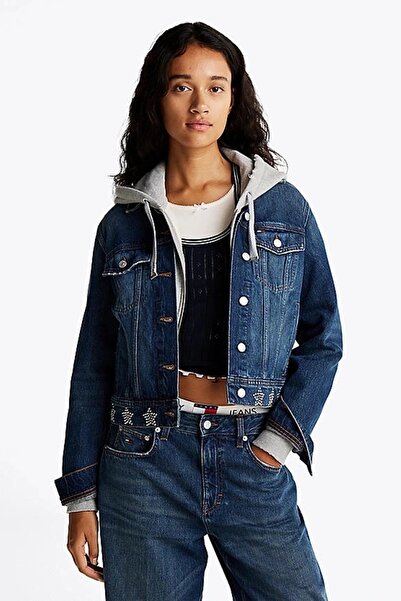 Tommy Hilfiger سترة DNM TRCKER JCKT AI9057 مرصعة للنساء باللون الأزرق DW0DW19...