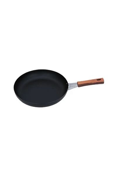 HIC Japanese Iron Fry Pan With Wooden Handle Size 20 Cm