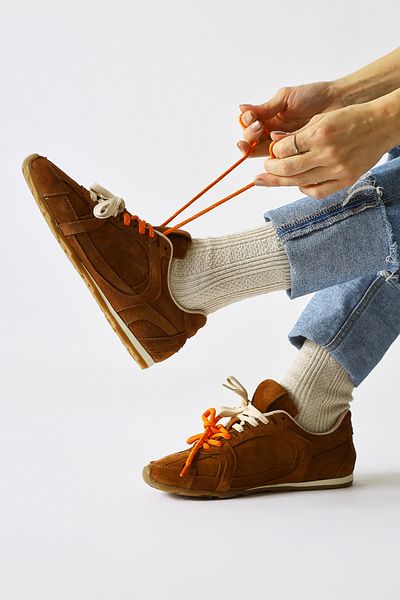 Limoya Pantofi de damă din piele naturală Sue maro din piele intoarsa cu siret dublu, pantofi sport pentru femei
