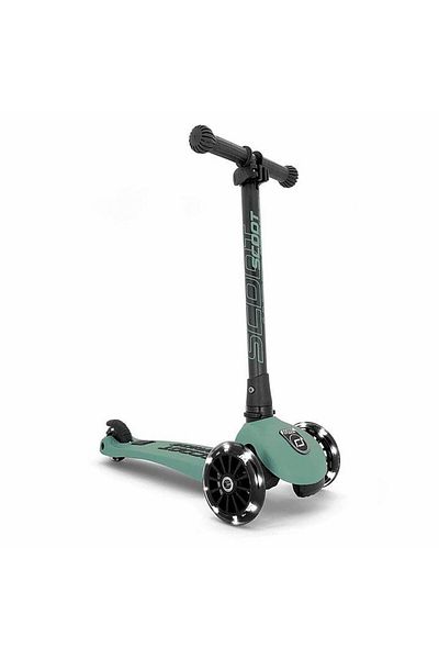 SCOOT AND RIDE Highwaykick 3 LED Wheeled Children's Scooter Green170301-96345