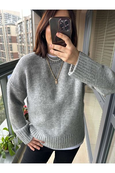Elif Özbey Butik Pulover supradimensionat cu gât gri